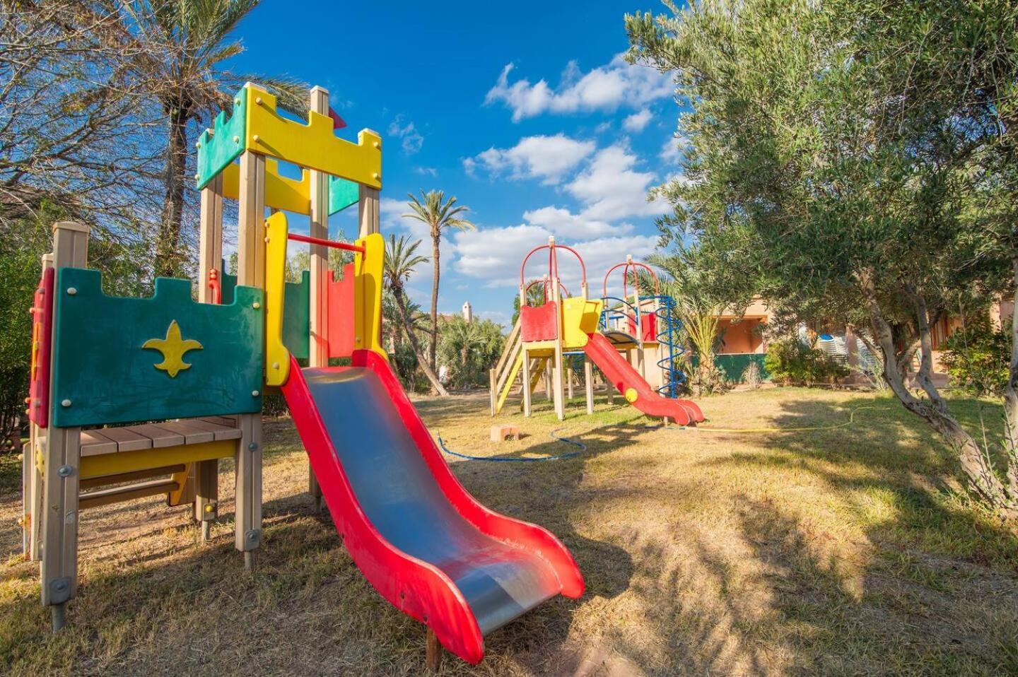 Familiale A Marrakech Jardin Piscine Et Parc Pour Enfants *