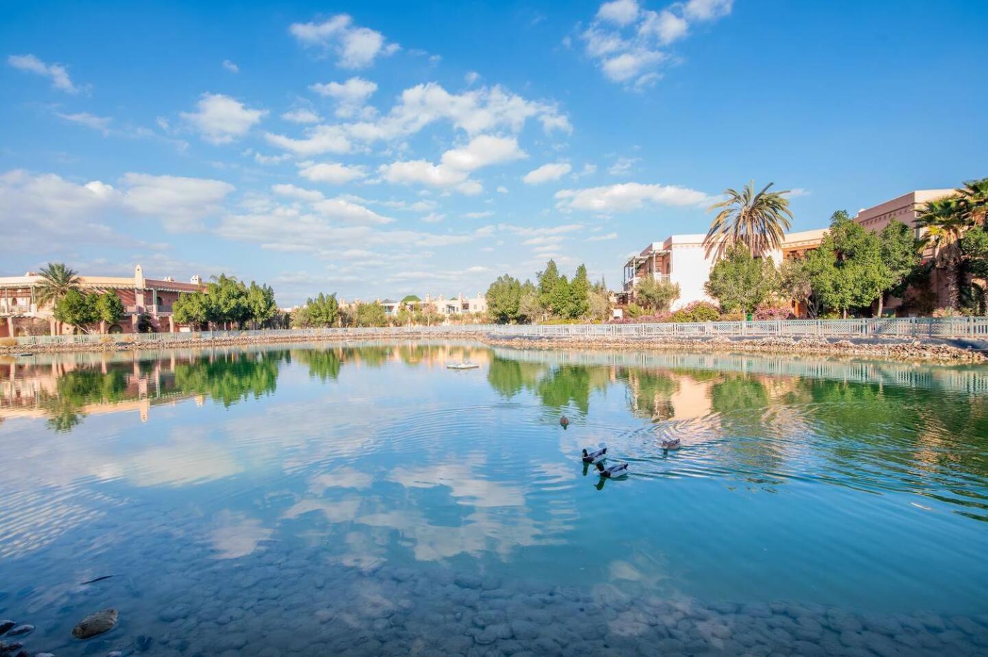 Familiale A Marrakech Jardin Piscine Et Parc Pour Enfants