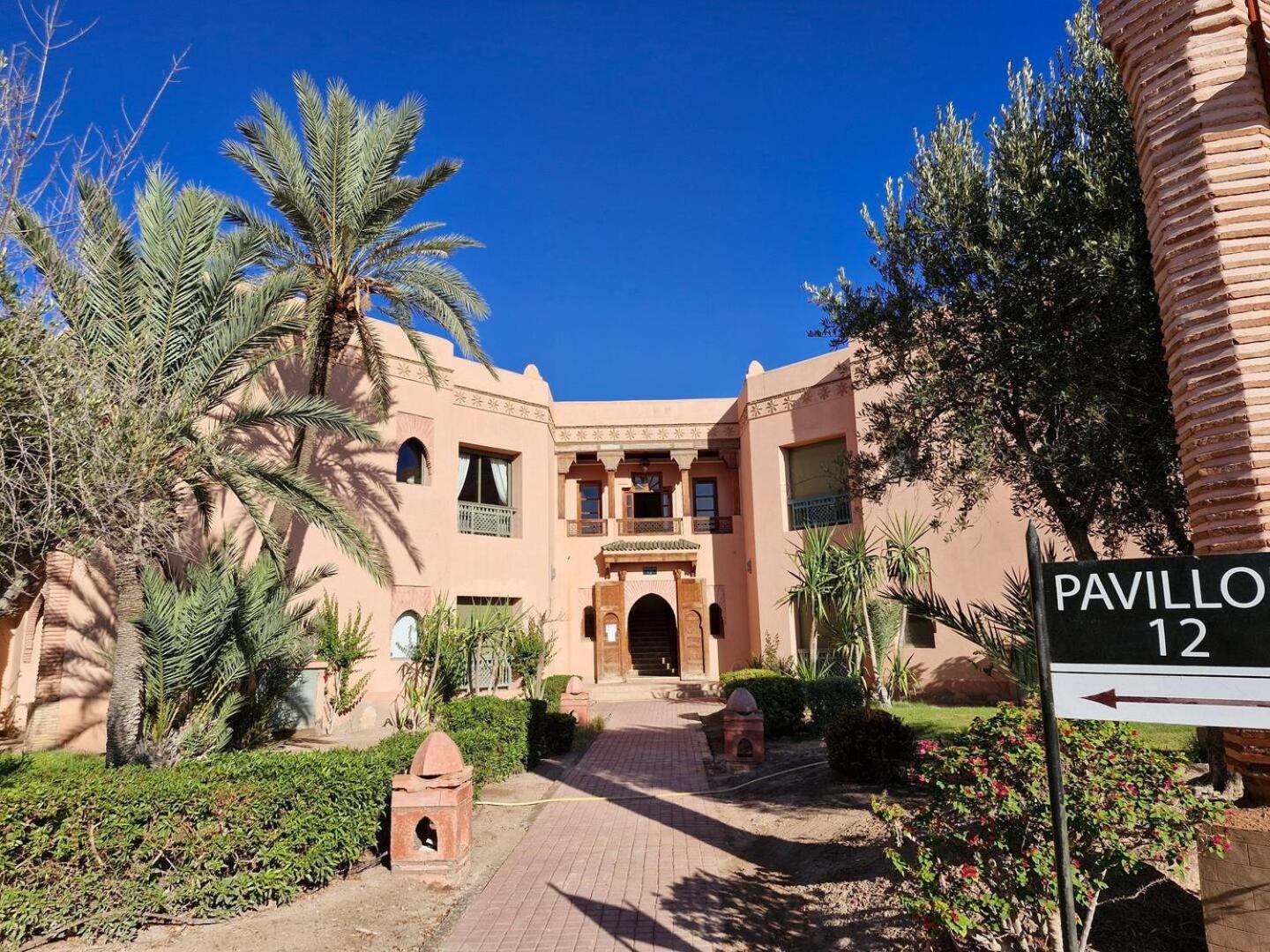 Apartment Familiale A Marrakech Jardin Piscine Et Parc Pour Enfants